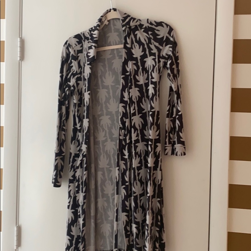 Black and white wrap around dress
